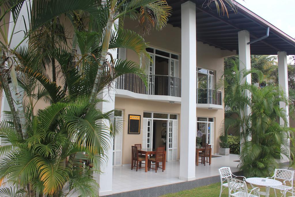 Grand 7 Hotel Thalawathugoda Talawatugoda Esterno foto