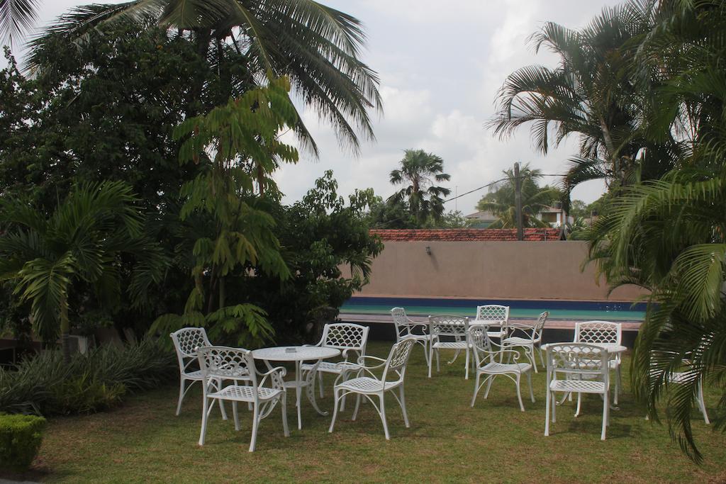 Grand 7 Hotel Thalawathugoda Talawatugoda Esterno foto