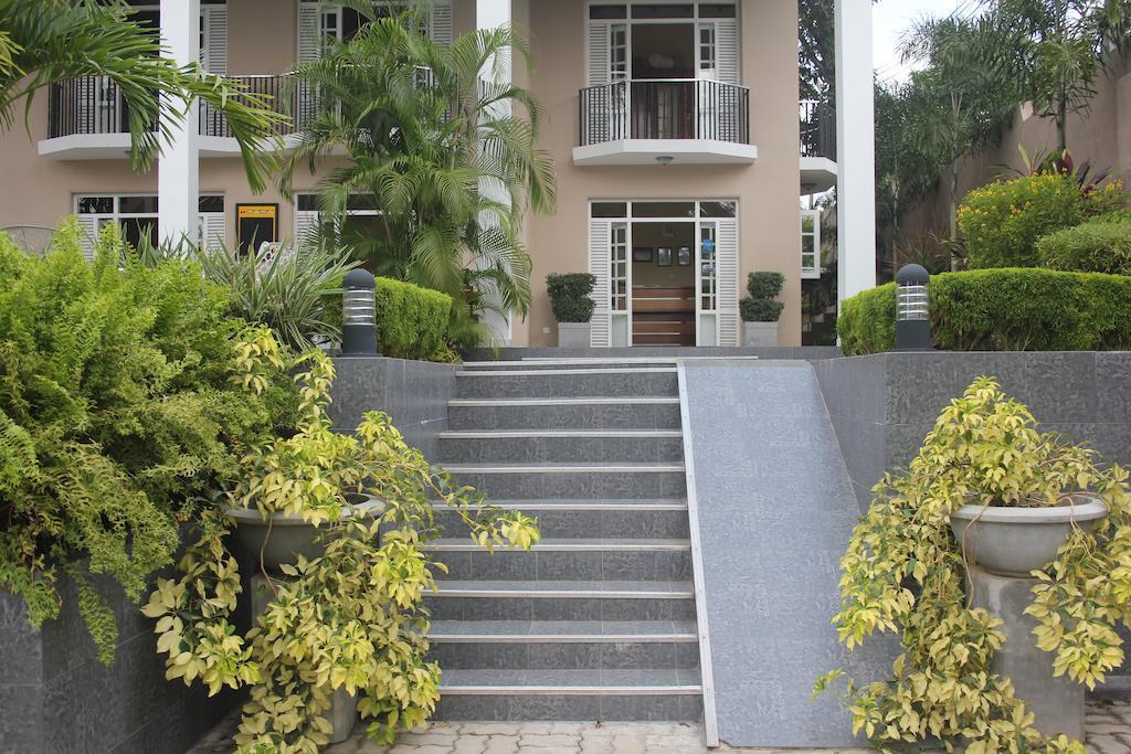 Grand 7 Hotel Thalawathugoda Talawatugoda Esterno foto