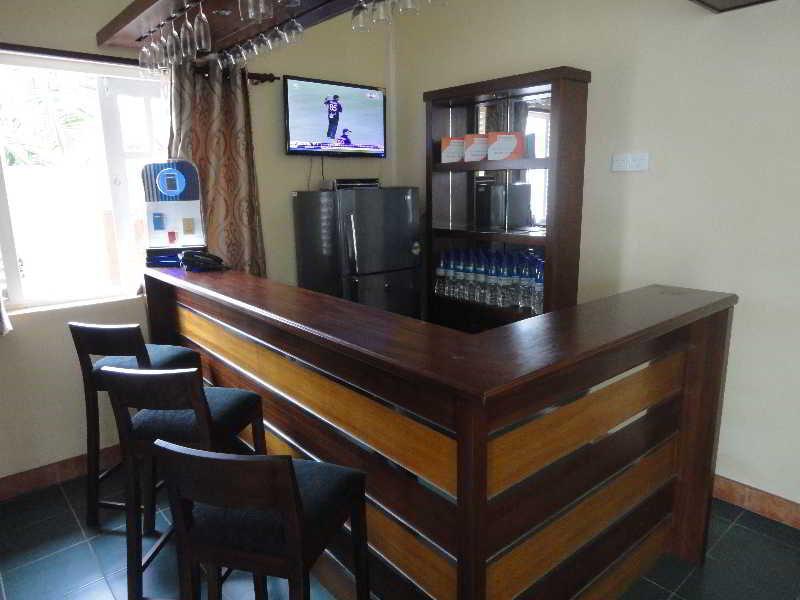 Grand 7 Hotel Thalawathugoda Talawatugoda Esterno foto